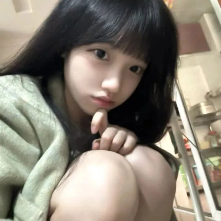 暗红